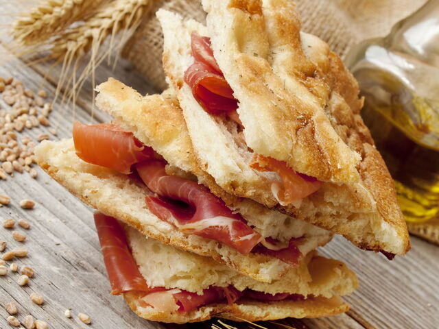 Where to Eat Tuscan Schiacciata