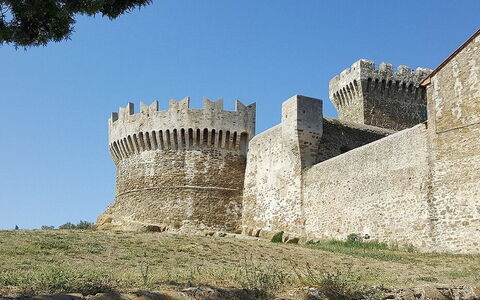 6 Cities to See for an Etruscan Tour of Tuscany