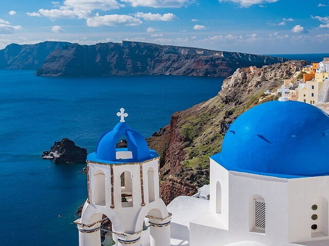 6 Amazing Things You Must Do in Santorini