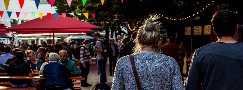  Italian-festival-people-sagra