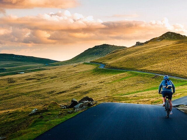 All about Eroica, the Most Beautiful Cycling Race in the World