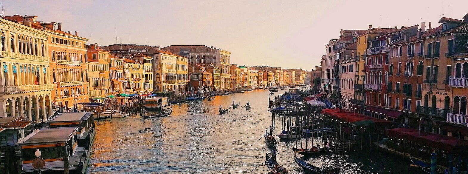 I canali di Venezia in occasione del Carnevale