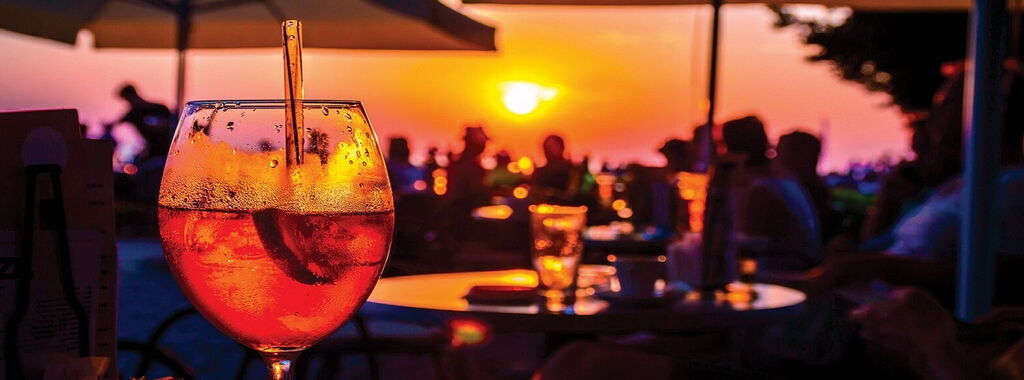 Aperitivo al tramonto