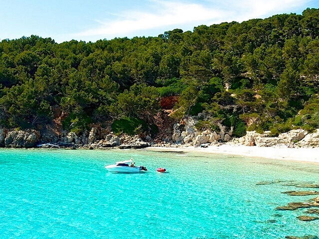 The 10 Best Beaches to See in Menorca
