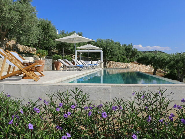 Eco-Green Escape: the Dream House in Eco-Sustainable Style.