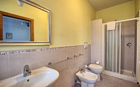 Accommodation Casa Rossa 6: Bathroom