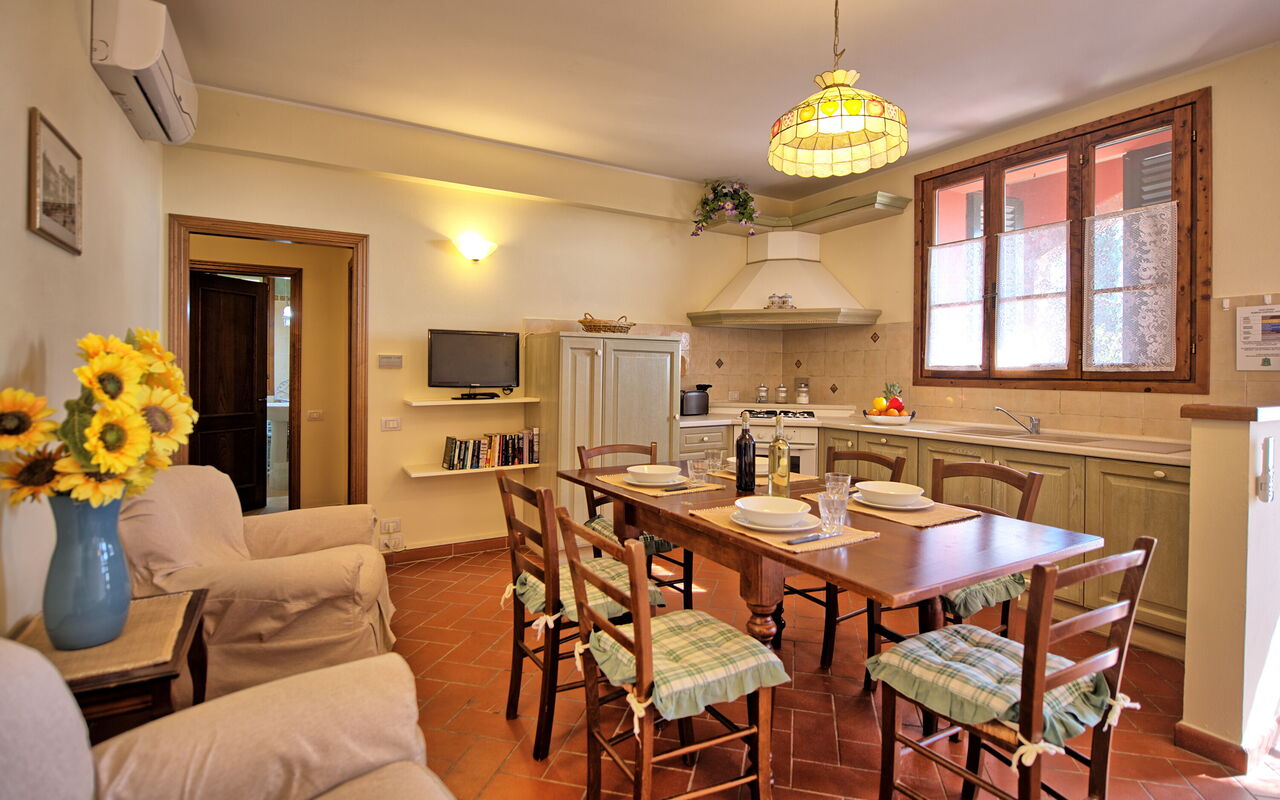 Accommodation Casa Rossa 5: Dining Room, Kitchen, Living Room