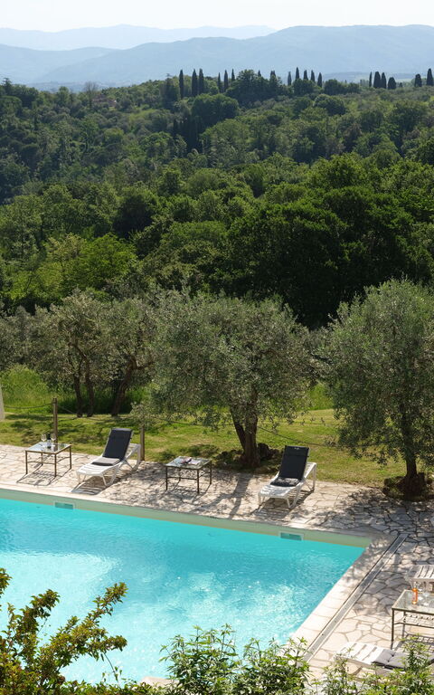 Pozzo Dei Desideri: Building Exterior, Outdoor, Pool