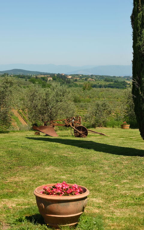 Pozzo Dei Desideri: Building Exterior, Garden, Outdoor, Scenic View
