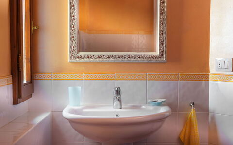 Accommodation Pozzo Dei Desideri 2: Bathroom