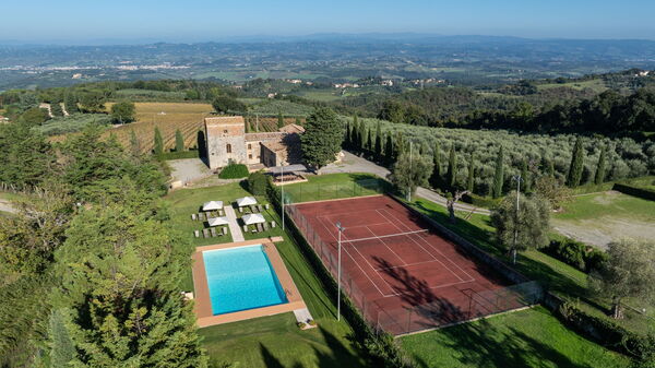 Villa Simone: Outdoor, Scenic View