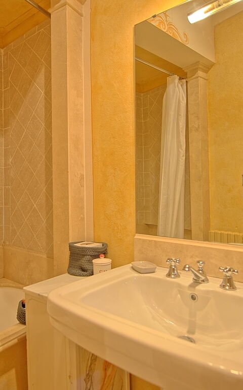 Castello Leopoldo: Bathroom