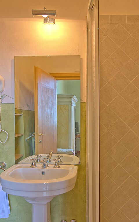 Castello Leopoldo: Bathroom