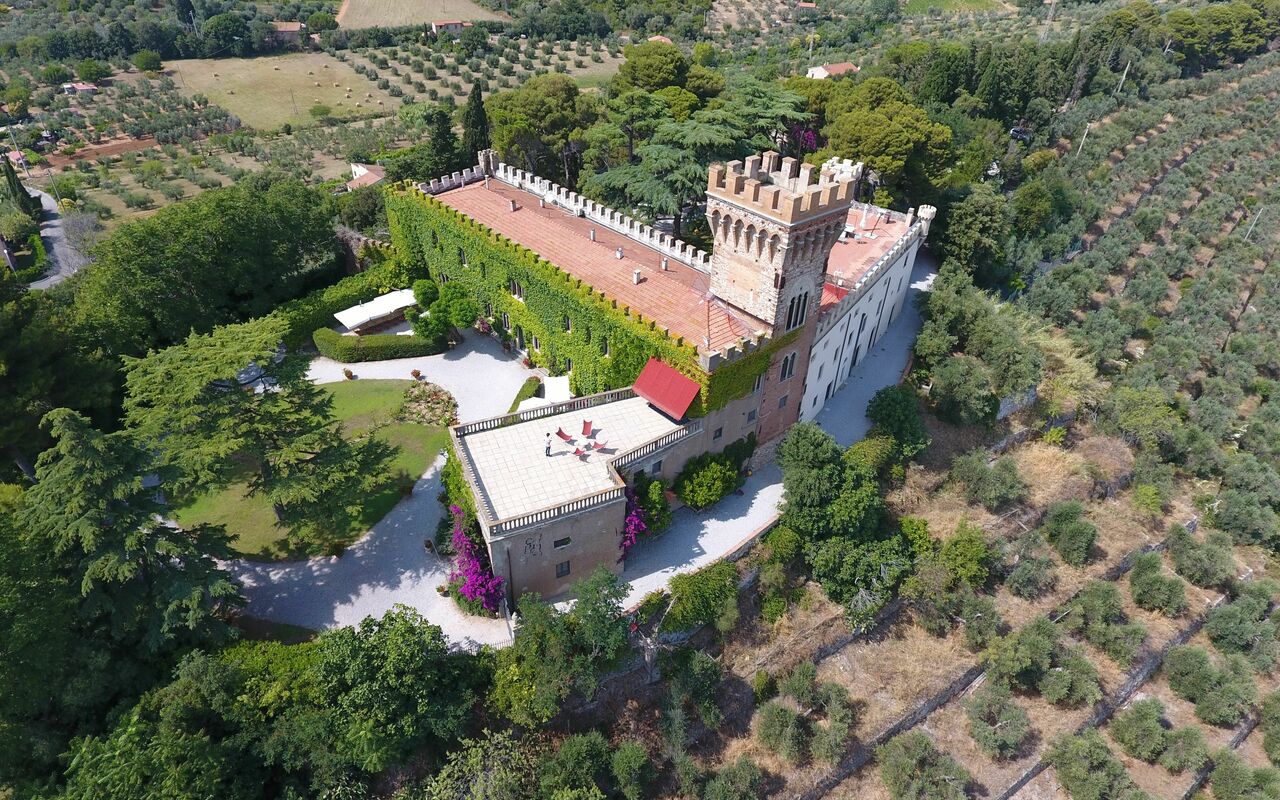 Castello Leopoldo: Scenic View