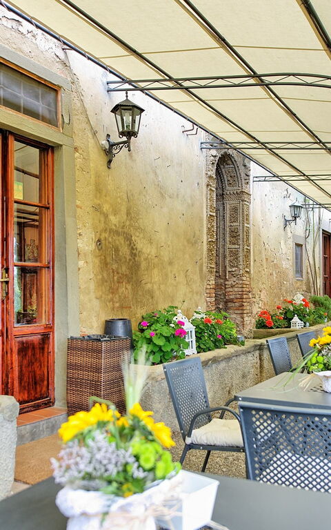 Montegufoni: Facilities