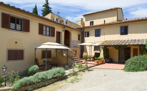 Accommodation Acciaioli 1Bis: Building Exterior, Garden, Outdoor