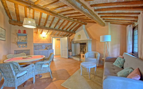 Accommodation Montegufoni 11: Dining Room, Kitchen, Living Room