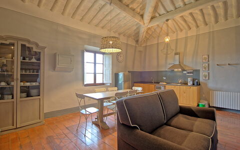 Accommodation Acciaioli 14: Dining Room, Kitchen, Living Room