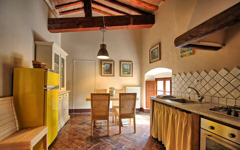 Accommodation Montegufoni 19b: Dining Room, Kitchen, Living Room