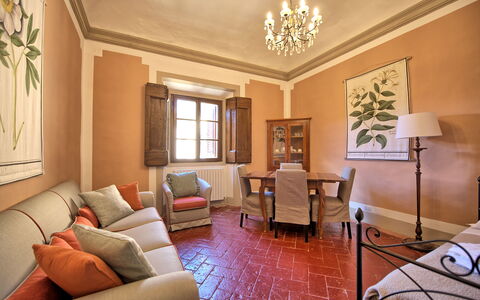 Accommodation Segretario: Dining Room, Living Room