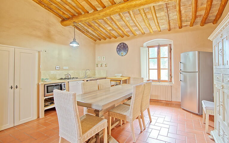 Accommodation Acciaioli 1Bis: Dining Room, Kitchen, Living Room