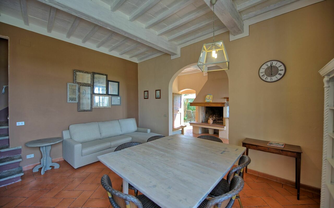 Accommodation Tramonto: Dining Room, Kitchen, Living Room