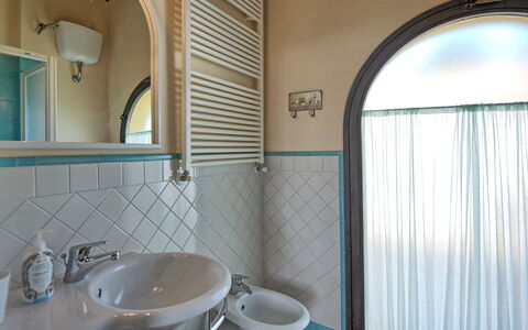 Accommodation Glicini 3: Bathroom