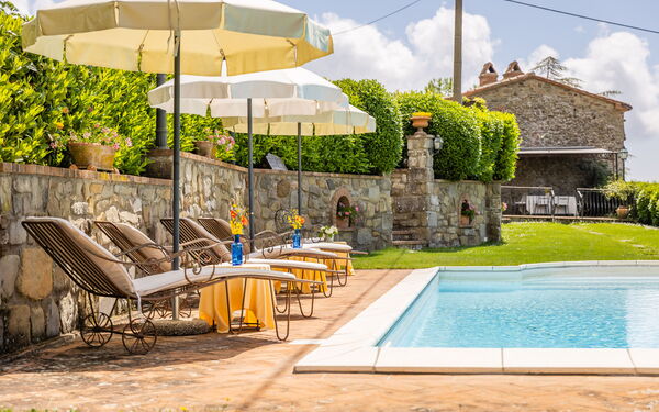 Casa Ivan: Building Exterior, Outdoor, Pool