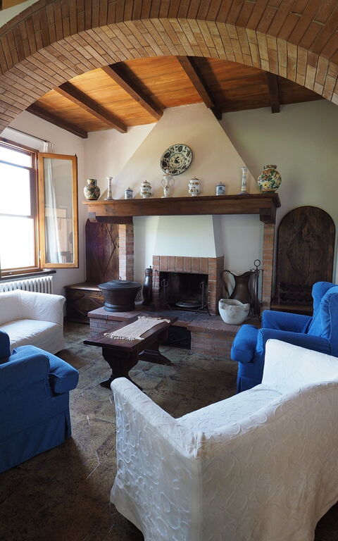 Casa Spina: Living Room