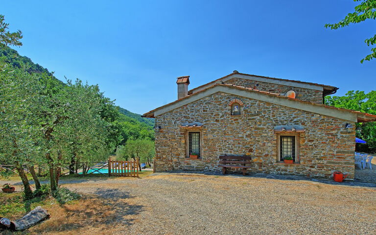 Poggio Conca: Building Exterior, Garden