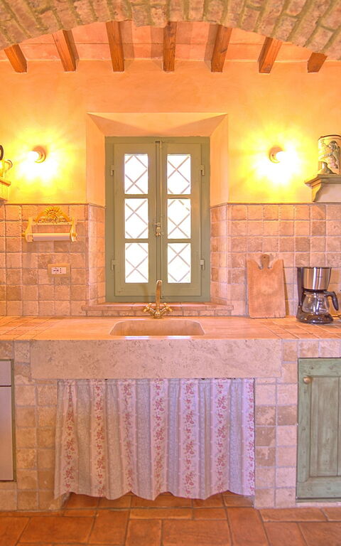 Castelmuzio: Kitchen