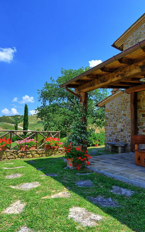 Castelmuzio: Balcony / Terrace / Patio, Garden, Outdoor