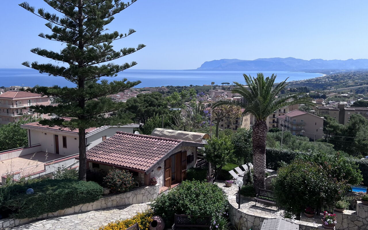 Castellammare: Building Exterior, Scenic View