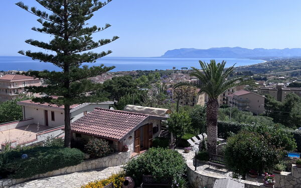Castellammare: Building Exterior, Scenic View