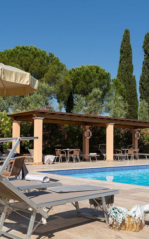 Montelopio: Building Exterior, Outdoor, Pool