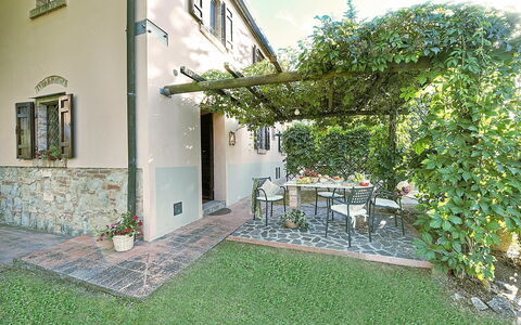 Accommodation Montelopio 1: Balcony / Terrace / Patio, Garden