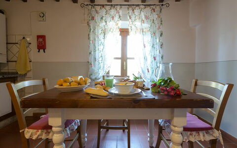 Accommodation Montelopio 7: Dining Room, Kitchen, Living Room