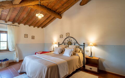 Accommodation Montelopio 4: Bedroom