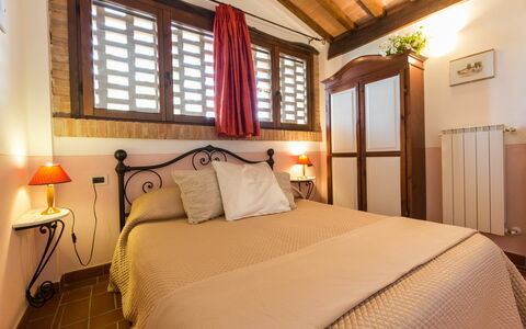 Accommodation Montelopio 5: Bedroom