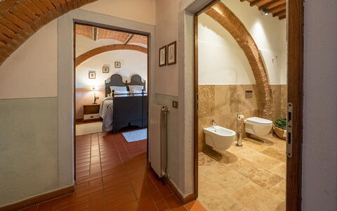 Accommodation Montelopio 3: Bathroom, Room Detail