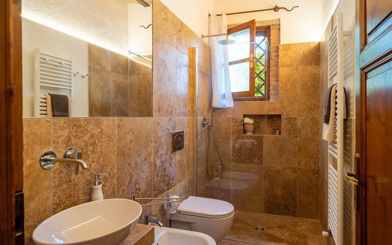 Accommodation Montelopio 1: Bathroom