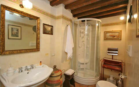 Accommodation Santo Agostino Ortensia: Bathroom