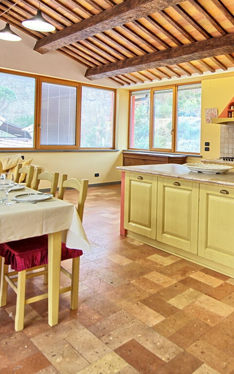 Villa Contessa: Dining Room, Kitchen