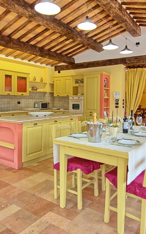 Villa Contessa: Dining Room, Kitchen