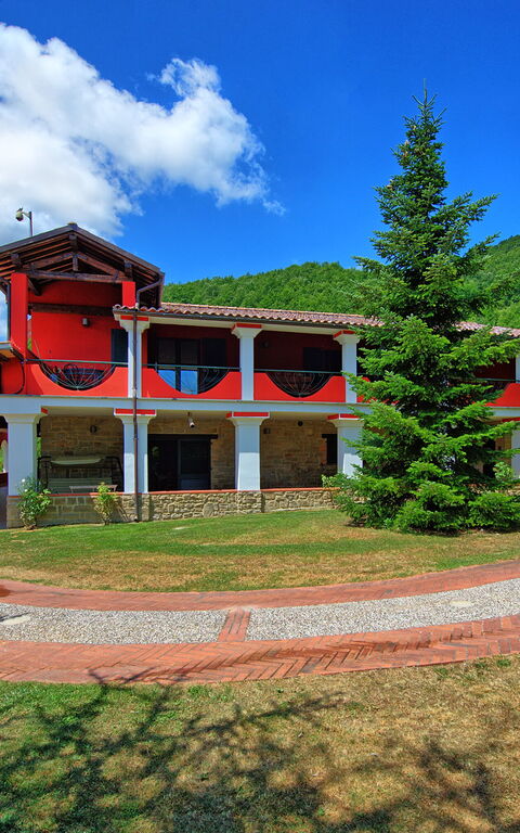 Villa Contessa: Building Exterior, Garden