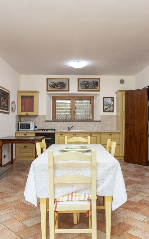 Villa Contessa: Dining Room, Kitchen
