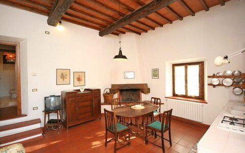 Accommodation La Selva 2: Dining Room, Living Room