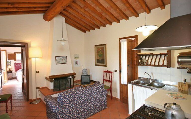 Accommodation La Selva 6: Dining Room, Living Room