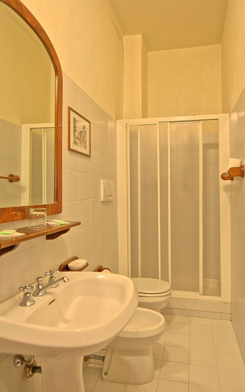 Il Frantoio: Bathroom