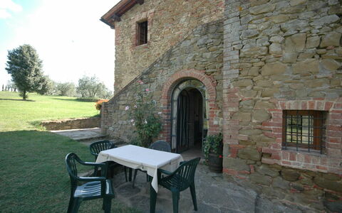 Accommodation Orietta 2: Building Exterior, Outdoor